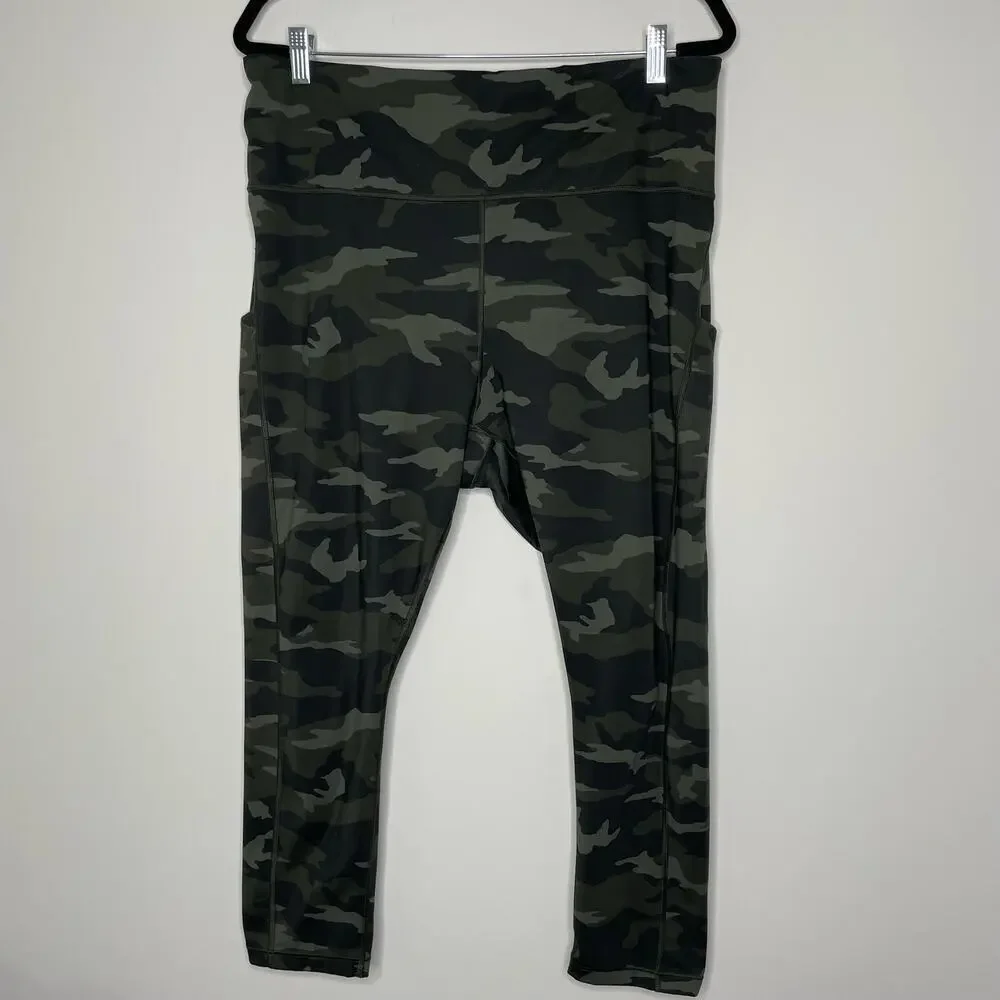 Athleta Ultimate 7/8 Tight in Camo Leggings 2X - Picture 2 of 8